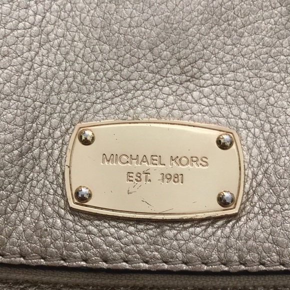 Michael Kors Bedford Tassel Gold Pebbled Leather Flap Bag - Picture 14 of 16